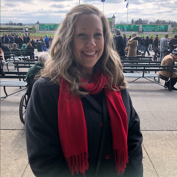 Meet your Posher, Amy - Picture 1 of 1